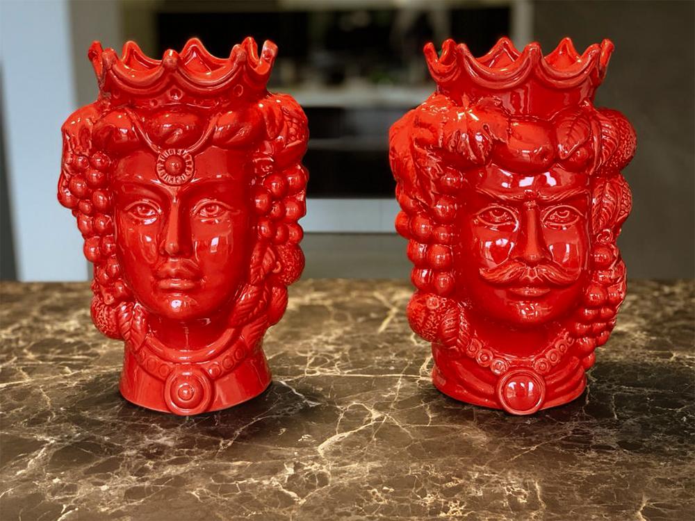 4681.51 Teste di Moro in Ceramica Siciliana H Cm.35x23 Smaltate Rosso Lucido - immagine 3