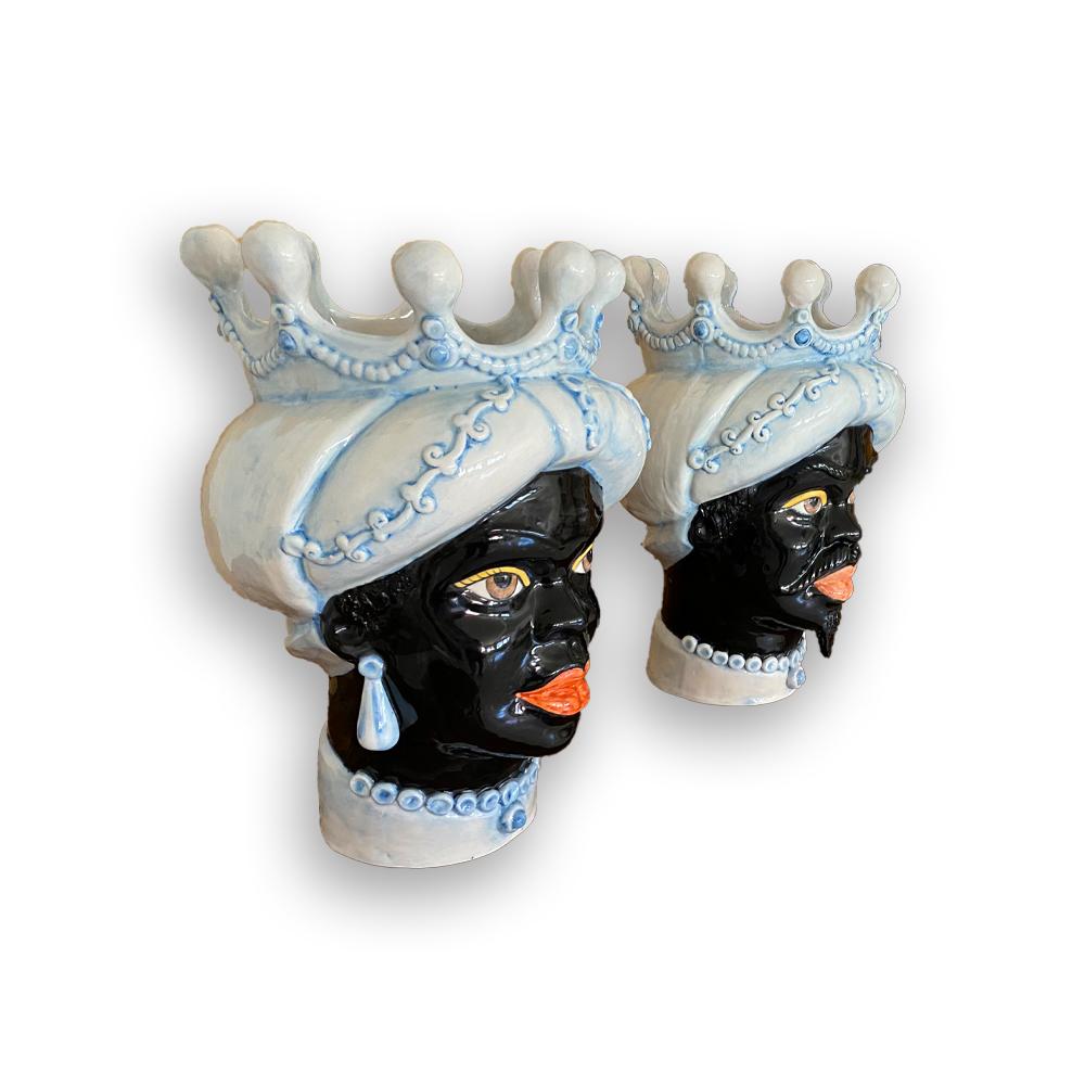4690.42 Teste di Moro in Ceramica Siciliana H Cm.40x28 Forgiate e Decorate a Mano. - immagine 5