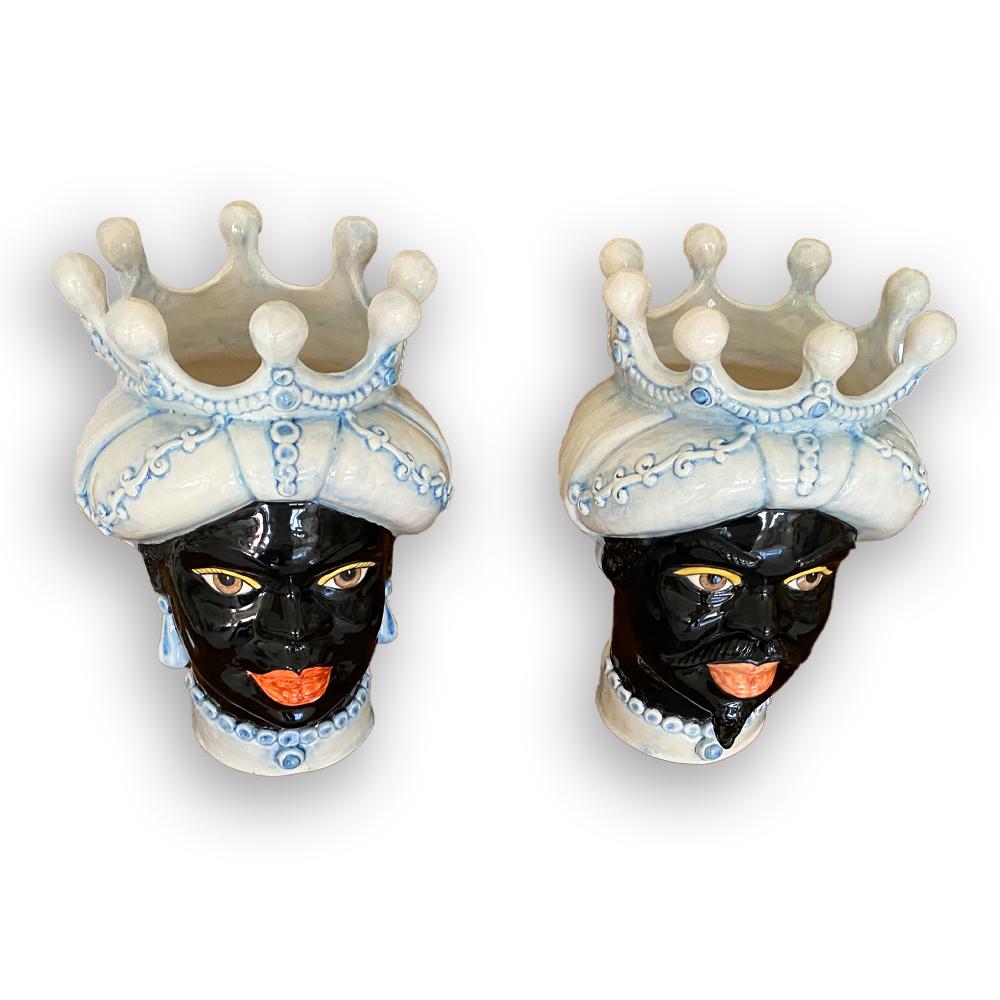 4690.42 Teste di Moro in Ceramica Siciliana H Cm.40x28 Forgiate e Decorate a Mano. - immagine 4