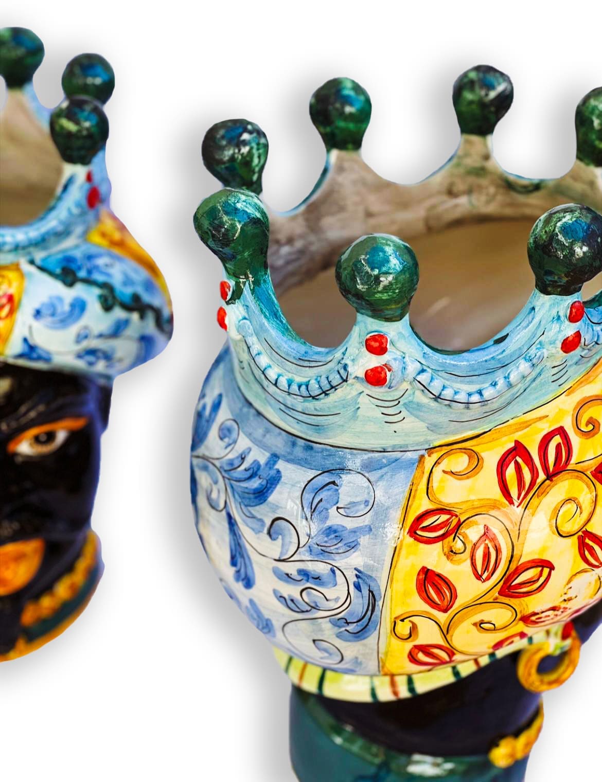 4690.46 Teste di Moro in Ceramica Siciliana H Cm.28x40 Forgiate e Decorate a Mano. - immagine 3